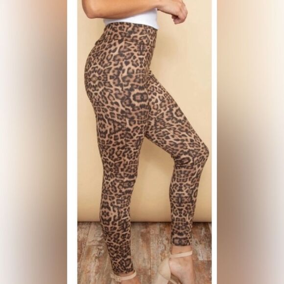 Entro faux suede leggings, leopard size L NWT - Picture 1 of 8